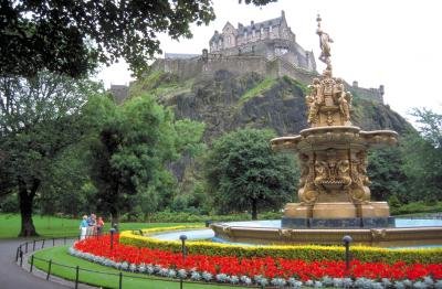 Edinburgh Castle met fontein